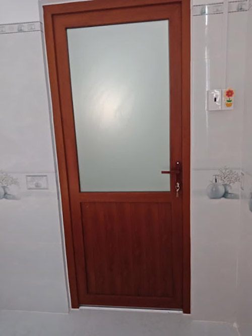Đặc điểm của cửa nhà vệ sinh nhôm kính người tiêu dùng Việt nên biết